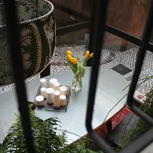 little-garden.hotelslidodijesolo.com/